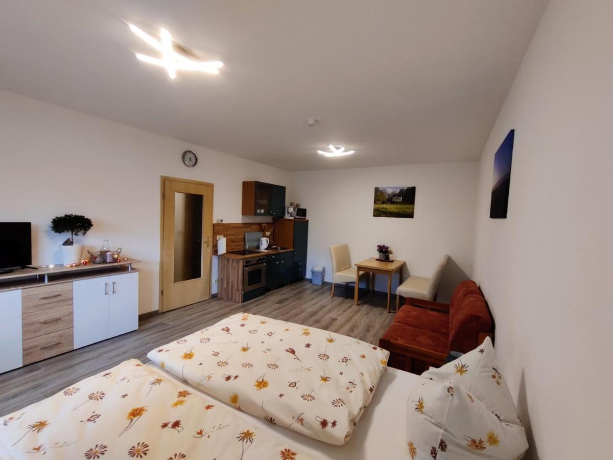 Ferienwohnung Brunow "In Der Natur Zuhause" Neundorf  Exterior photo